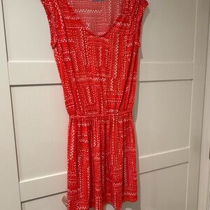 Southern Tide Coral and White Patterned Stretchy dress. Small.